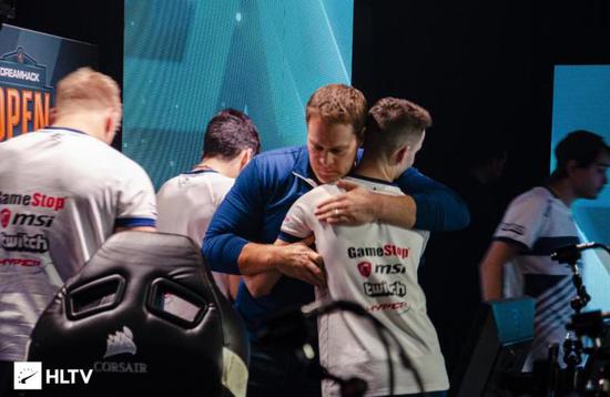 TES 战胜 BLG 晋级英雄联盟 S15 八强赛